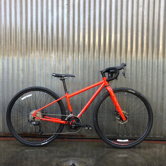 Used salsa gravel online bike