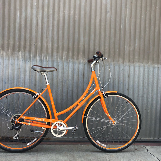 Public V7 City Bike