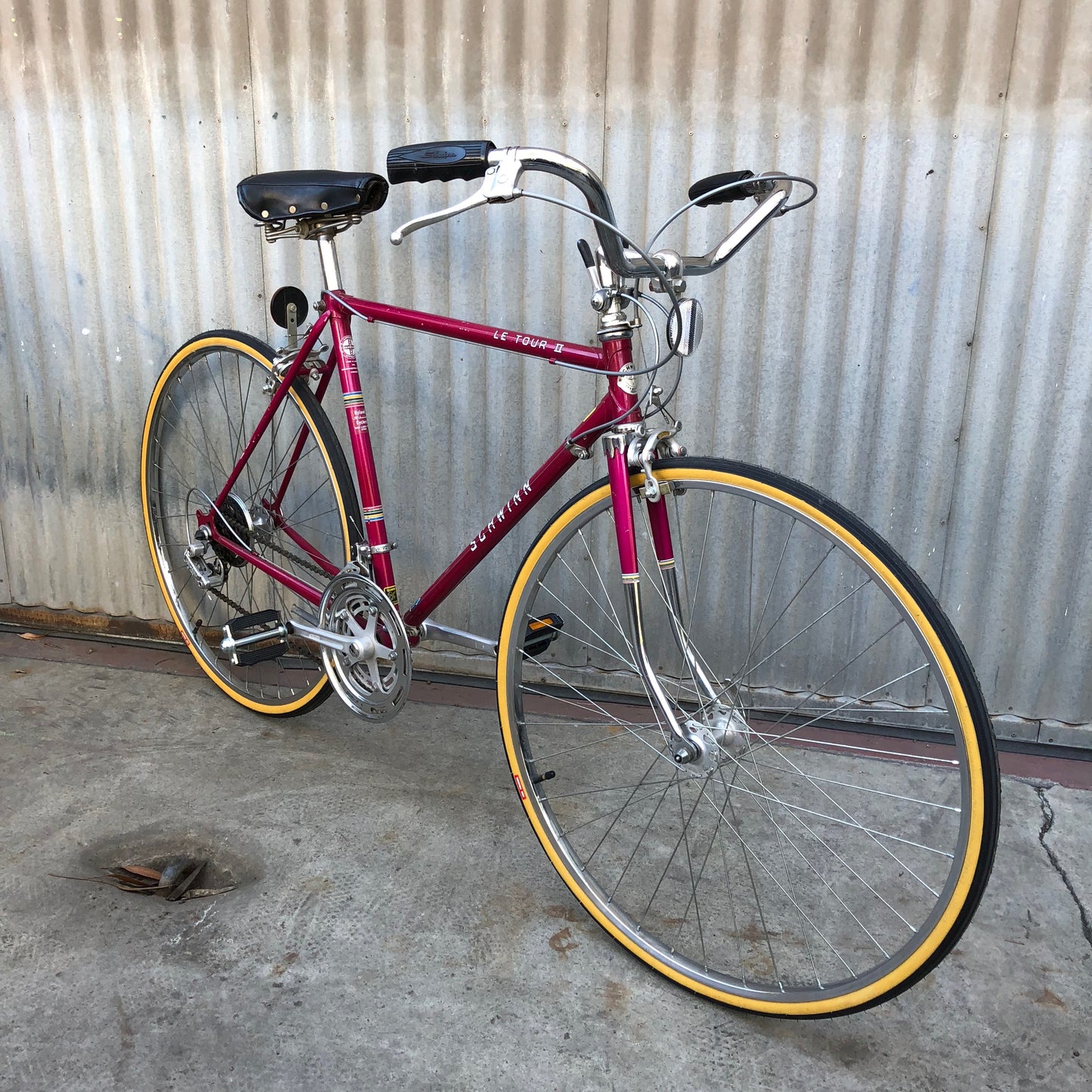 Schwinn Le Tour - Cheaper, Classic Build