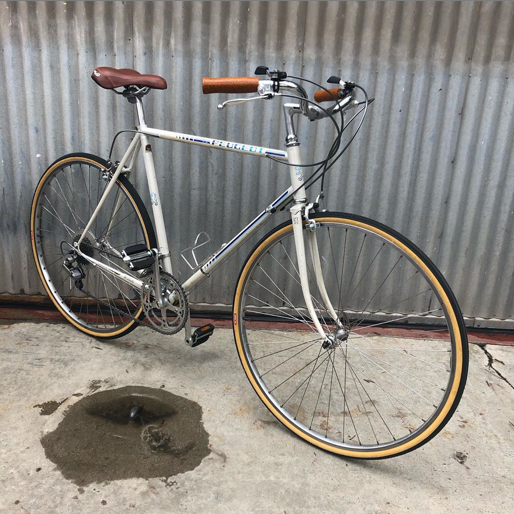 Vintage Peugeot City Bike