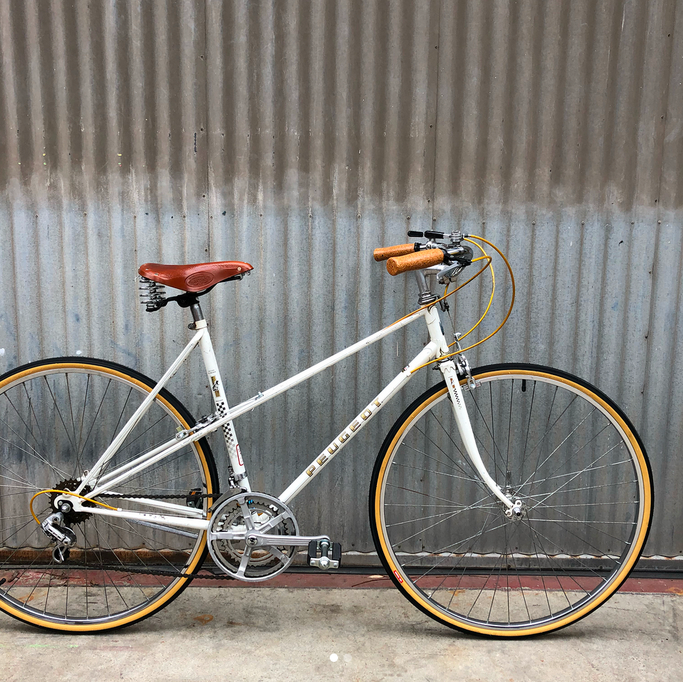 Classic Vintage Peugeot Mixte