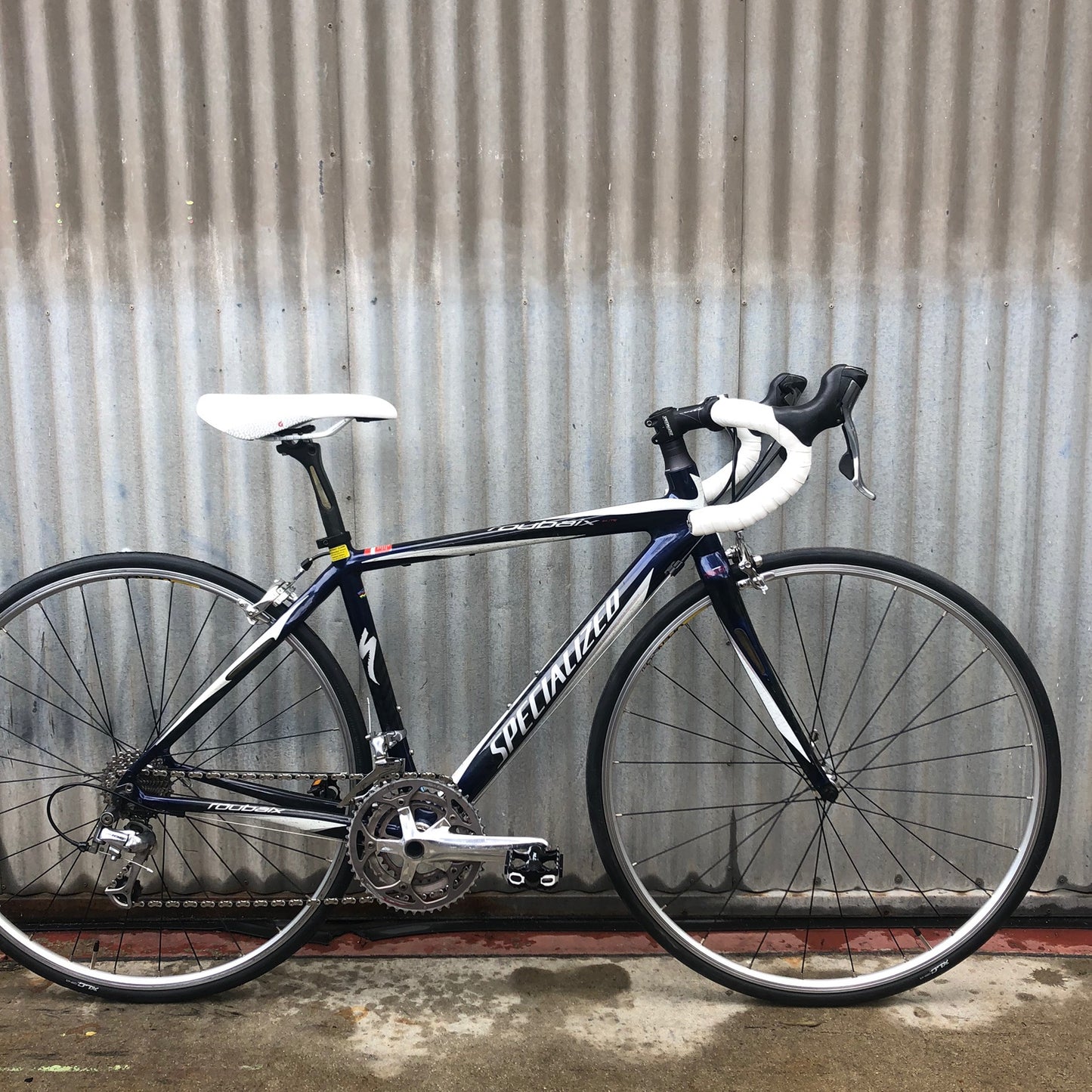 Specialized Roubaix Elite Carbon 105-Equipped Used Road Bike