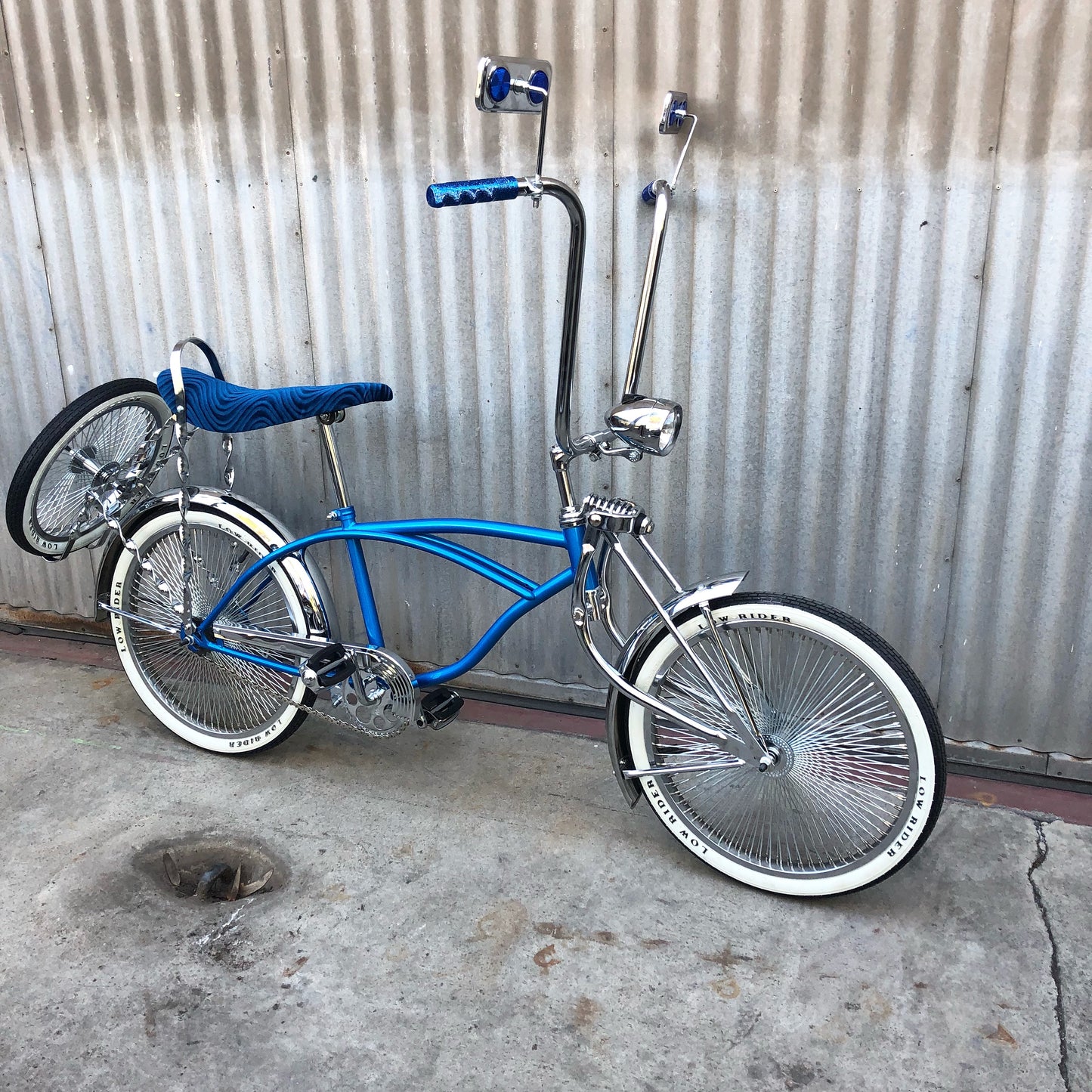 Kid's Lowrider Bicycle - Blue Stingray - Studio Rental